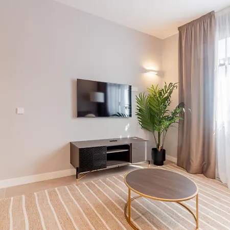 Home Art Apartments Bernabeu Madrid Exterior photo