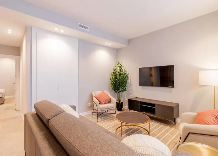 Home Art Apartments Bernabeu