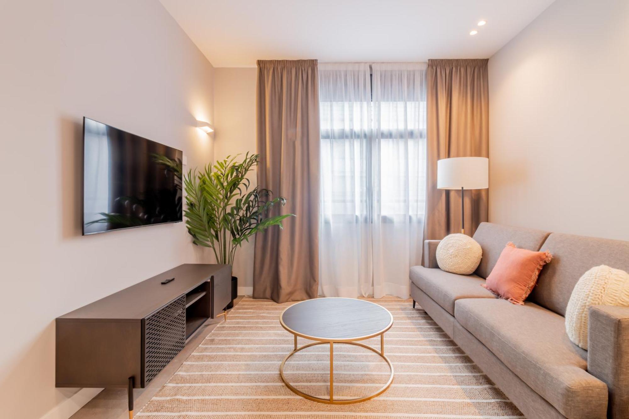 Apartament Art Bernabeu
